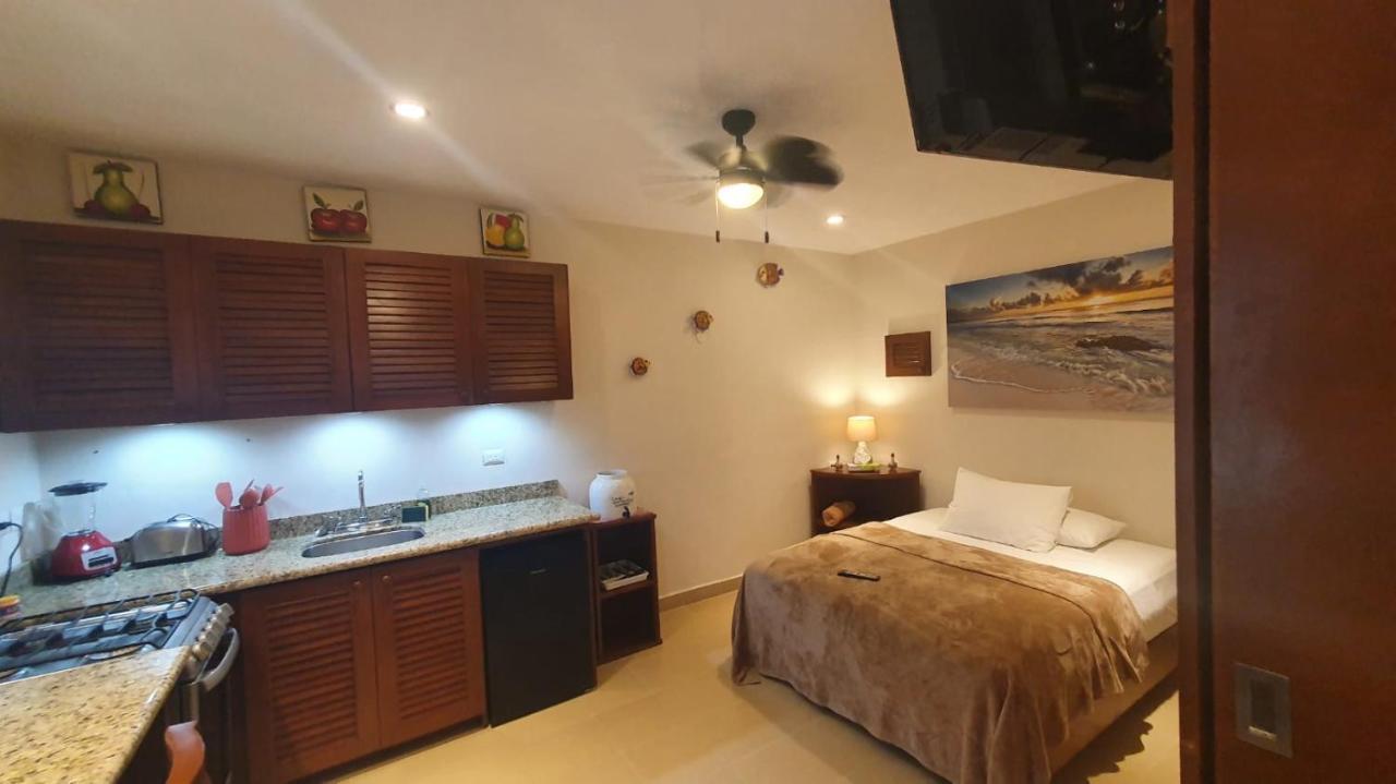 Coralito Malecon Luxury Studio Isla Mujeres Buitenkant foto